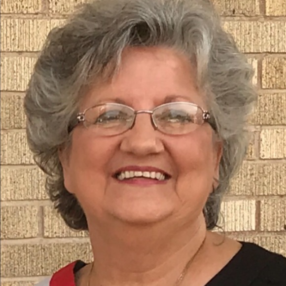 Meet your Posher, Cindy - Picture 1 of 1